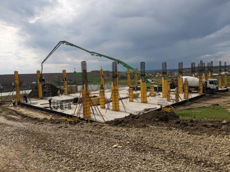 Cum să alegi furnizorul potrivit pentru hala ta industrială